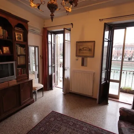 Sottoriva36 Bed & Breakfast 3*